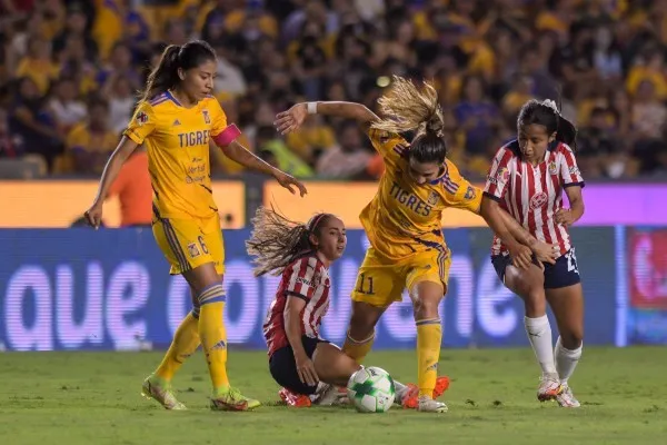 Tigres ante Chivas en Liguilla