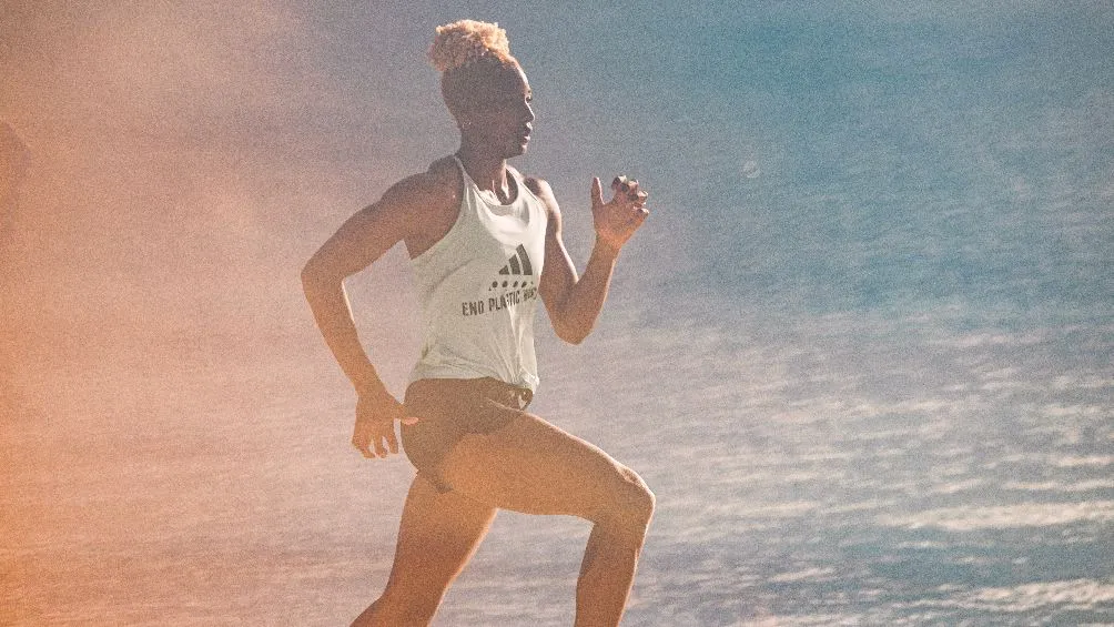 Shaunae Miller-Uibo con la iniciativa de Adidas