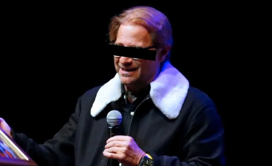 Romer en conferencia