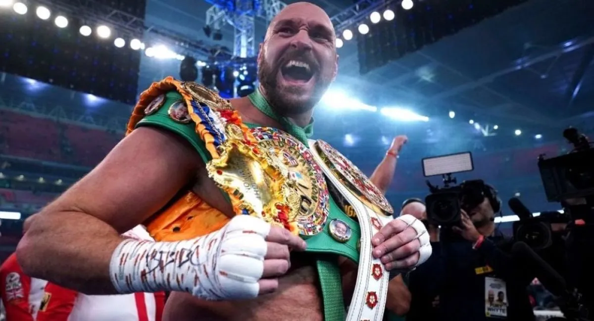 AP Tyson Fury tras vencer a Dillian Whyte