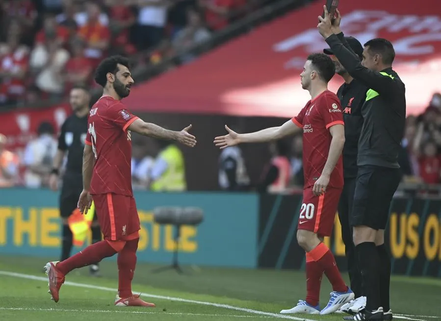 Salah saliendo de cambio