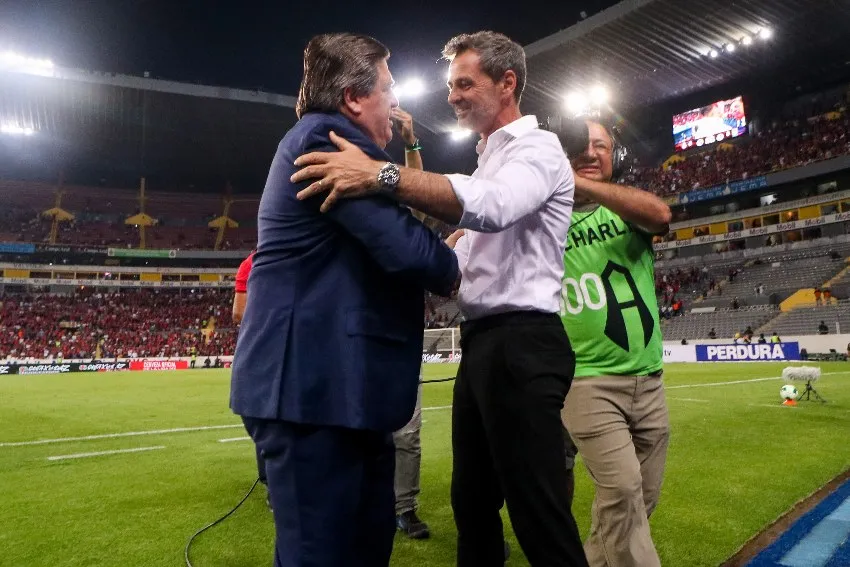 Herrera y Cocca en el partido de Ida