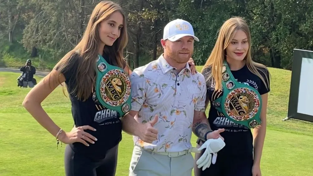 Saúl 'Canelo' Álvarez durante la inauguración del torneo de golf