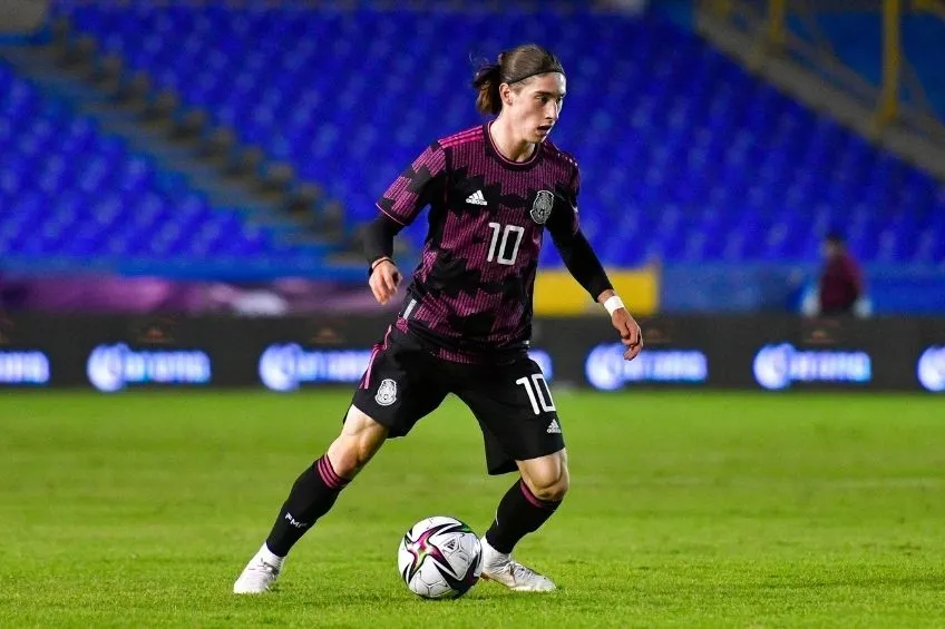 Marcelo Flores en un partido de la Selección Mexicana