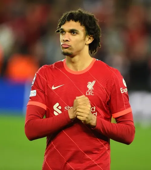 TWITTER: @TrentAA Alexander-Arnold jugando con el Liverpool