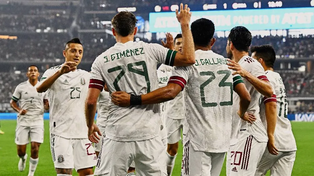 Jugadores de la Selección Mexicana celebrando anotación ante Nigeria