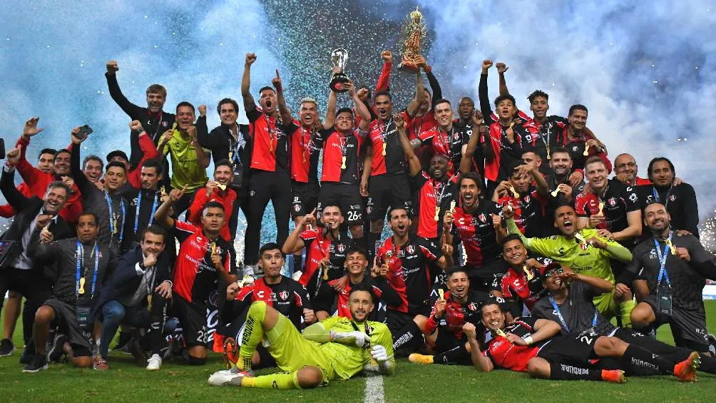 Atlas festejando el título obtenido en el Torneo Apertura 2021