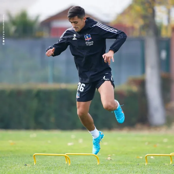 Pablo Solari durante entrenamiento con el Colo Colo