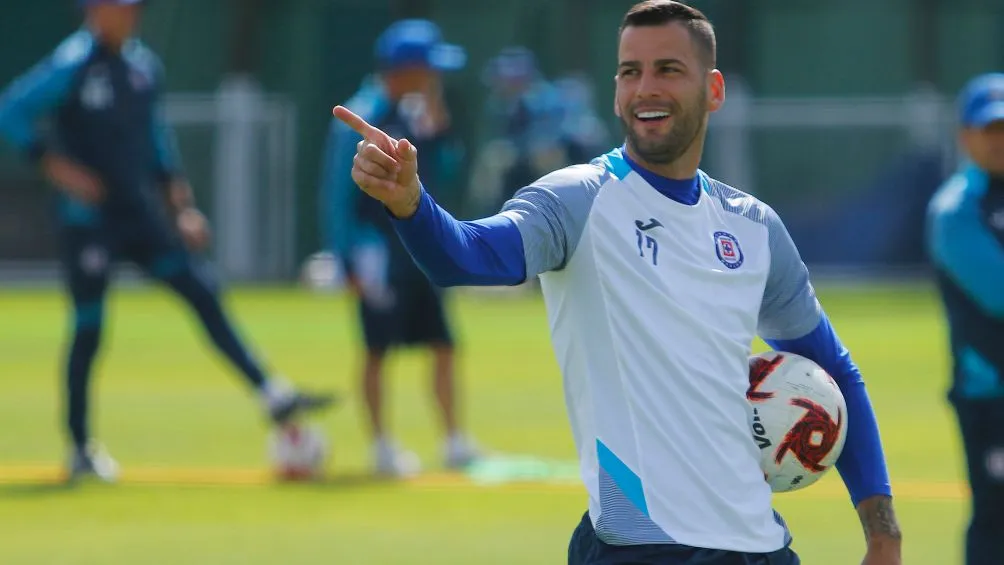 IMAGO7 Édgar Méndez jugó con la Máquina