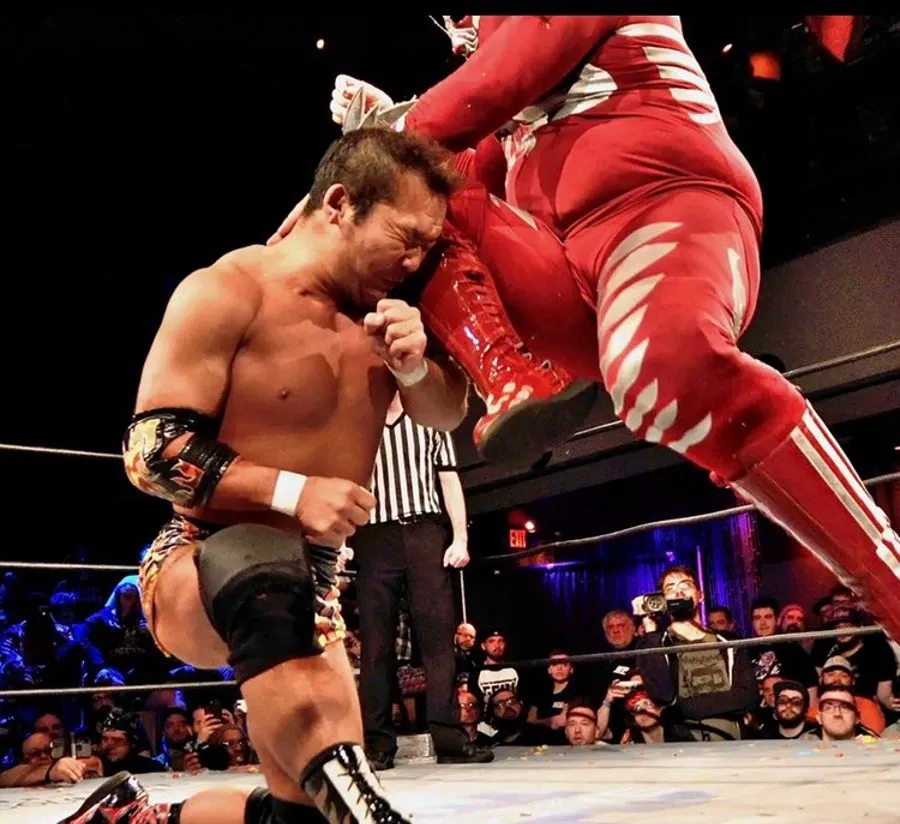 La Auténtica Huesuda en pelea