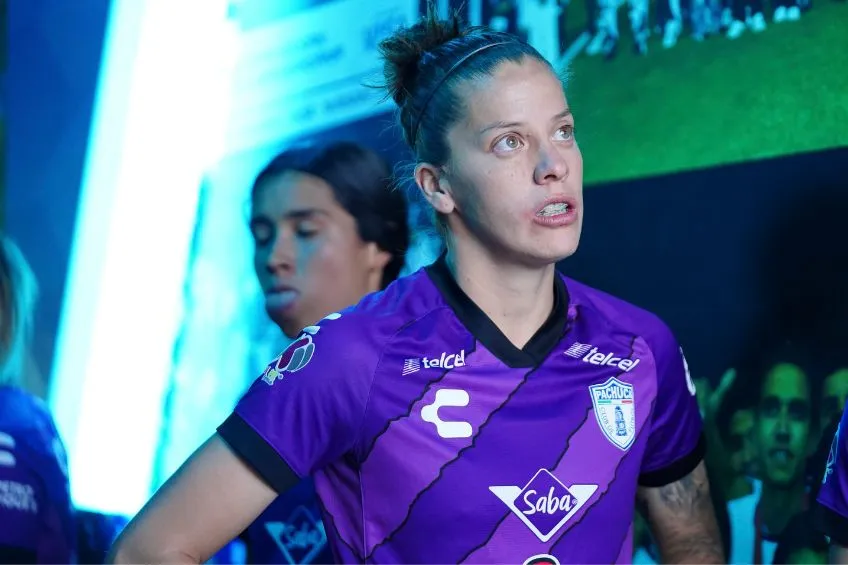 IMAGO7 Ruth Bravo previo a un partido de Pachuca Femenil