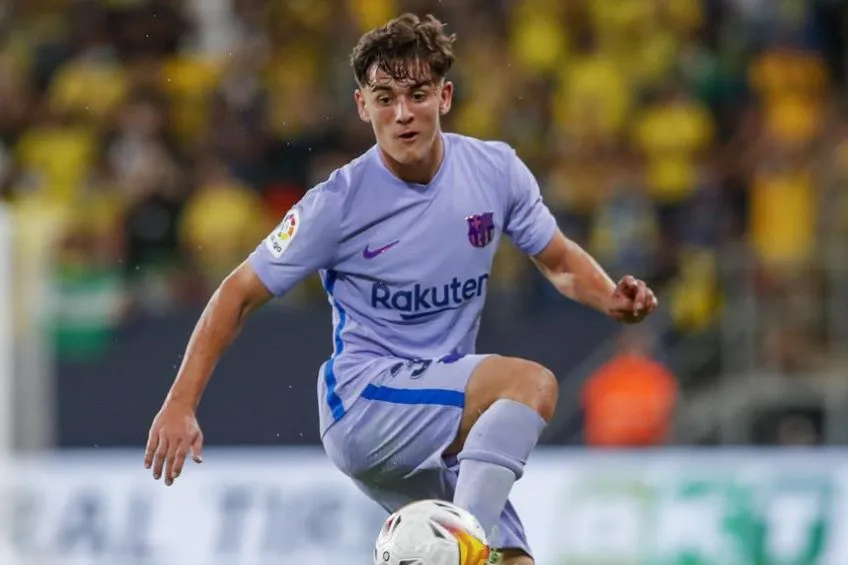Gavi durante un partido del Barcelona