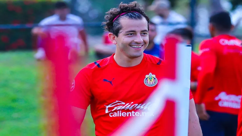Alan Mozo en pretemporada con Chivas