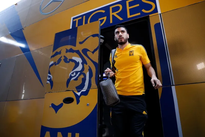 Aldo Cruz en el vestidor de Tigres