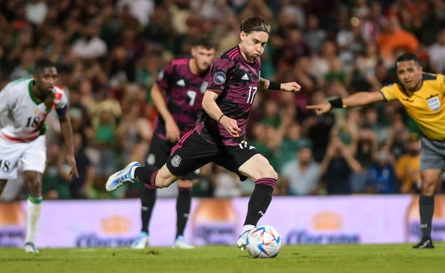 Flores al cobrar el penalti