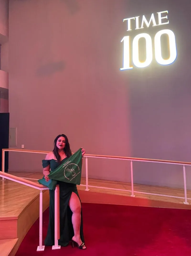 Olimpia en la alfombra roja del evento