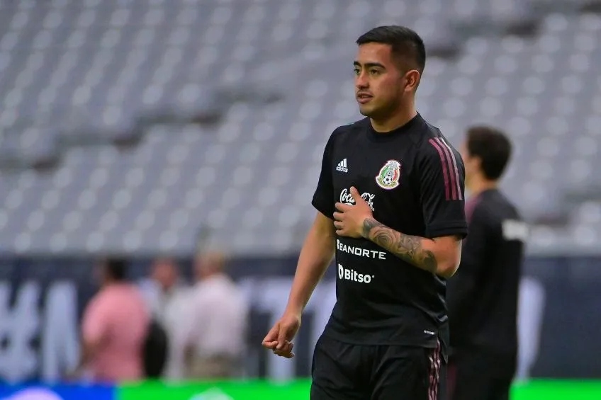 Erick Sánchez previo a un partido de la Selección Mexicana