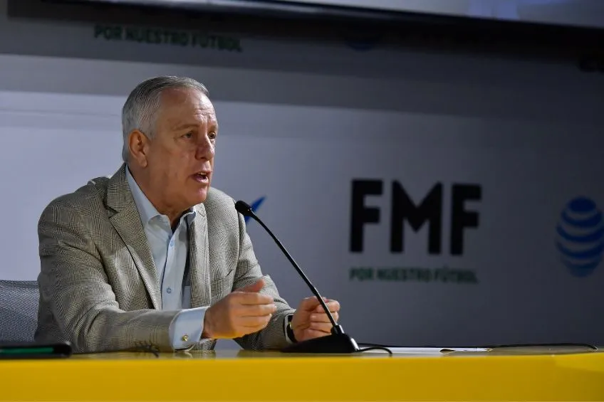 IMAGO7 Arturo Brizio en conferencia de prensa