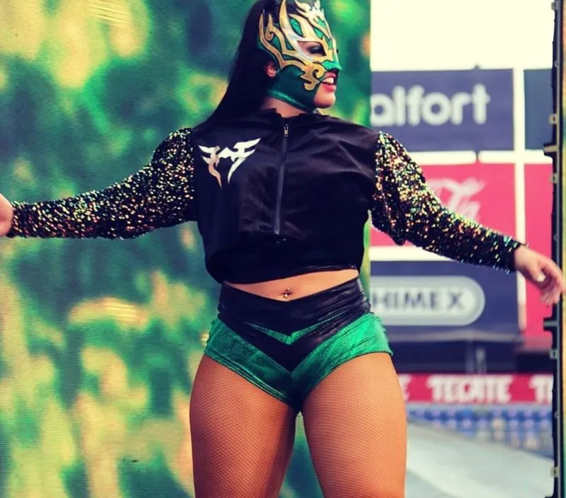 La Hiedra previo a subirse al ring