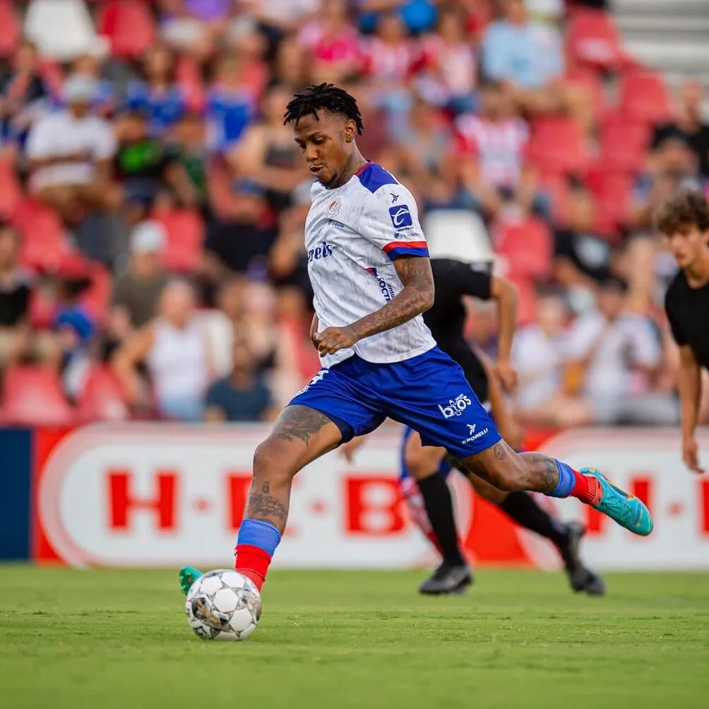 TWITTER: @AtletiDeSanLuis Abel Hernández marcó doblete en la victoria del Atlético de San Luis