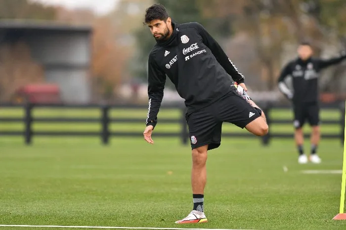 IMAGO7 Néstor Araujo, en un entrenamiento con la Selección Mexicana