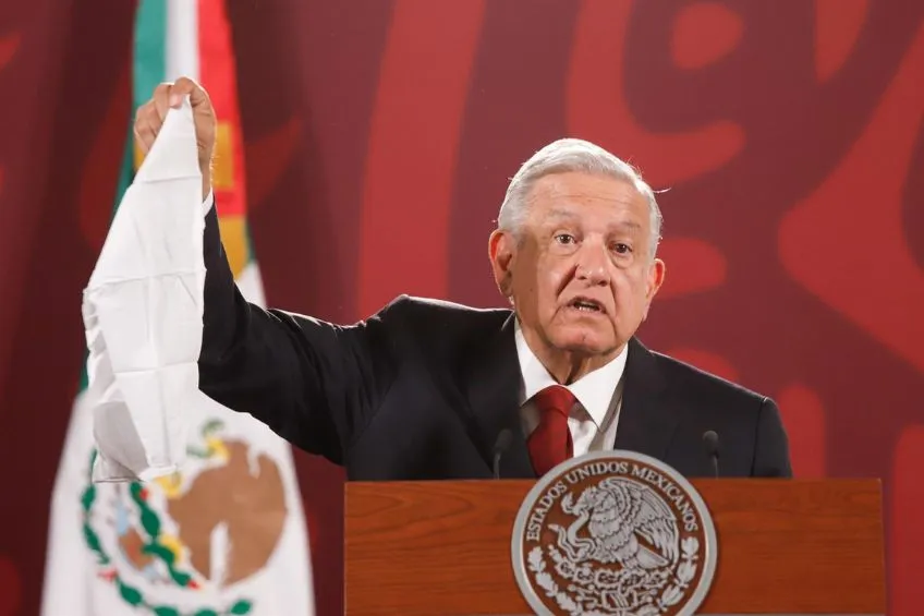 AMLO durante la conferencia de prensa