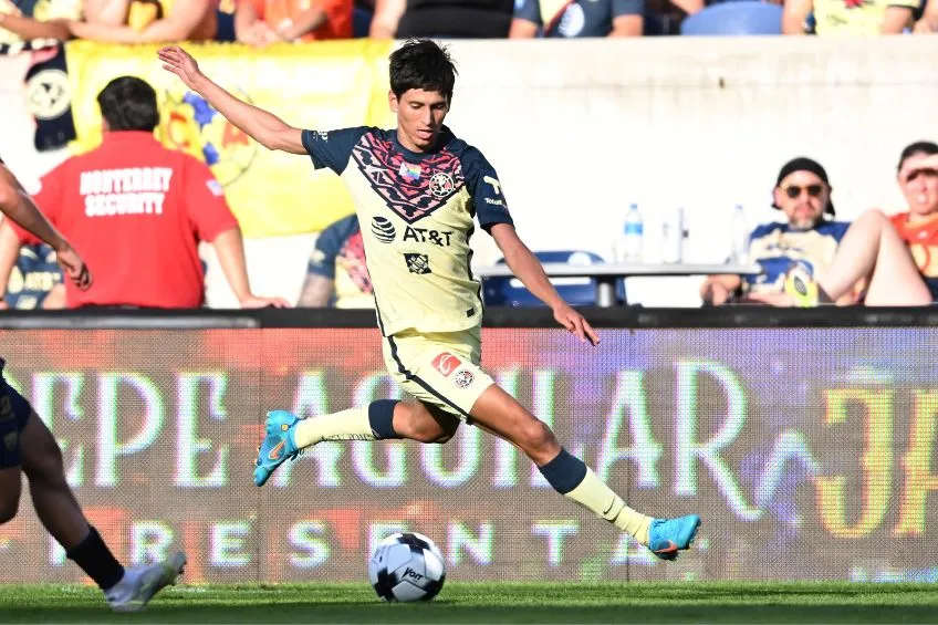 Jürgen Damm durante un partido del América