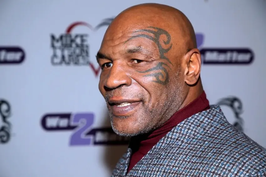 Mike Tyson en un evento de boxeo