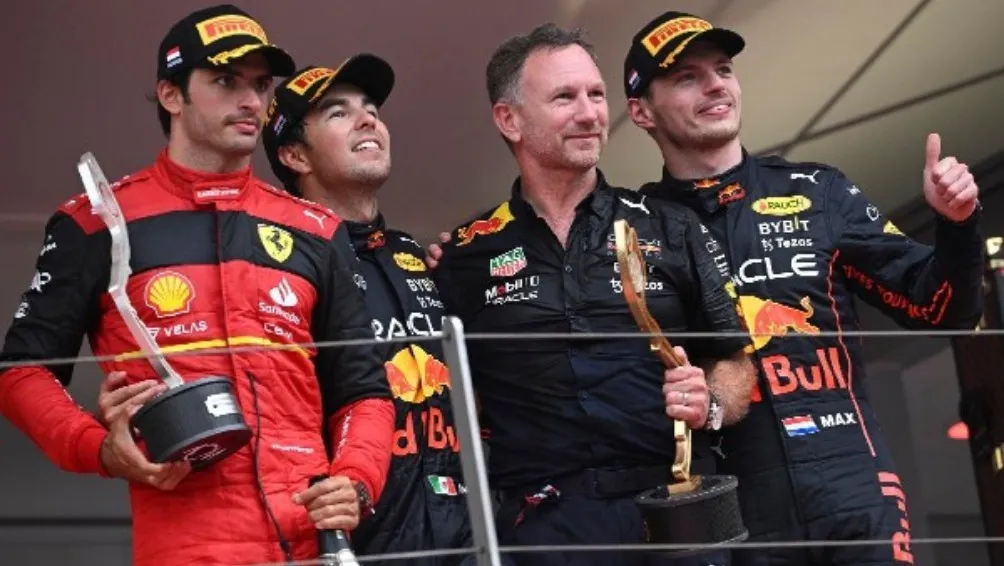 Horner, Checo y Max en el podio tras el GP de Mónaco