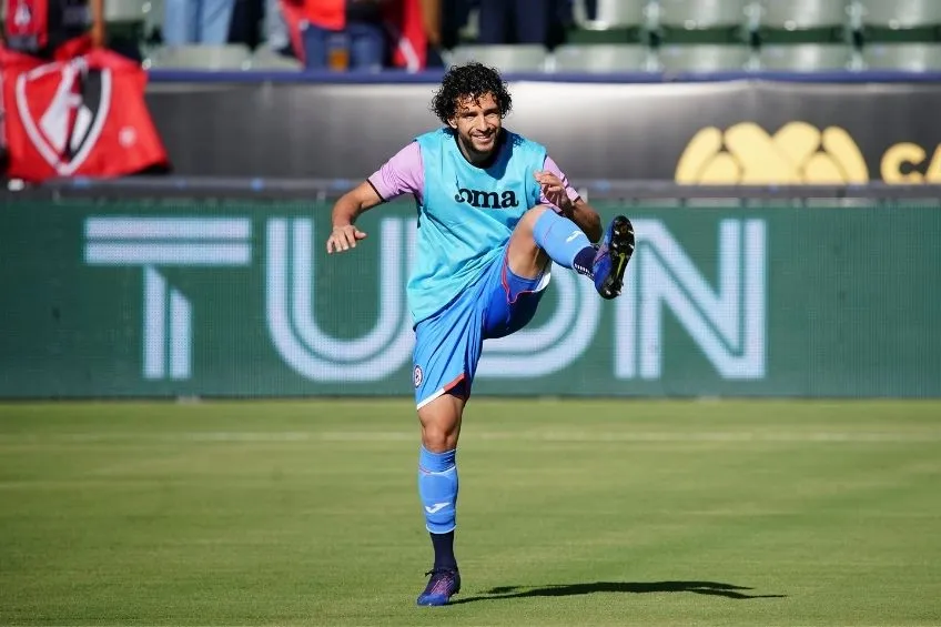 Ignacio Rivero previo a un partido de Cruz Azul