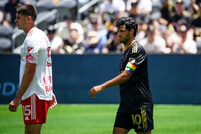 Carlos Vela durante un partido del LAFC