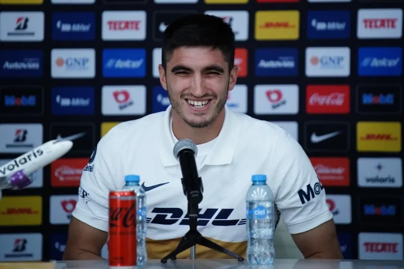 Gustavo del Prete en conferencia de prensa