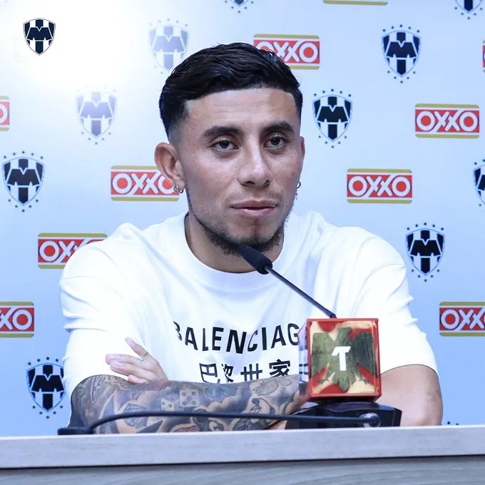 Presentación ante medio de Joao Rojas