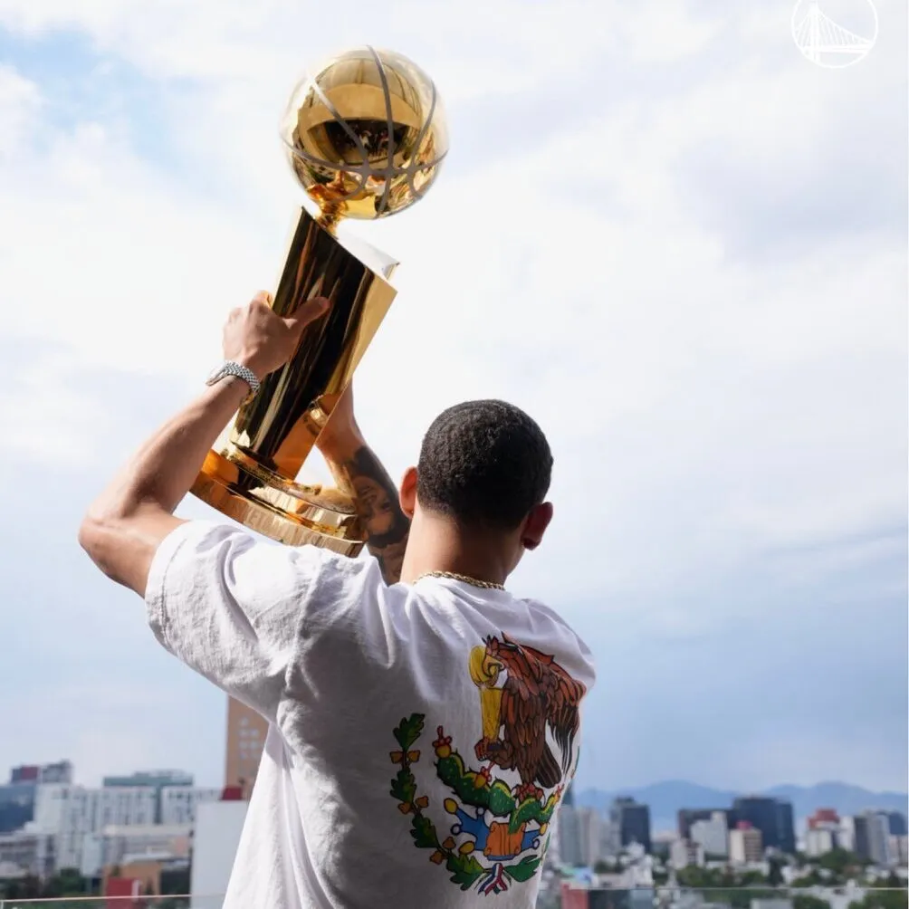 Juan Toscano llega a Lakers como campeón