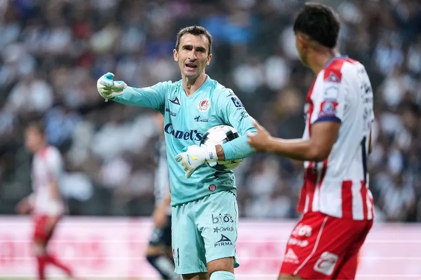 Marcelo Barovero durante un partido de Atlético San Luis