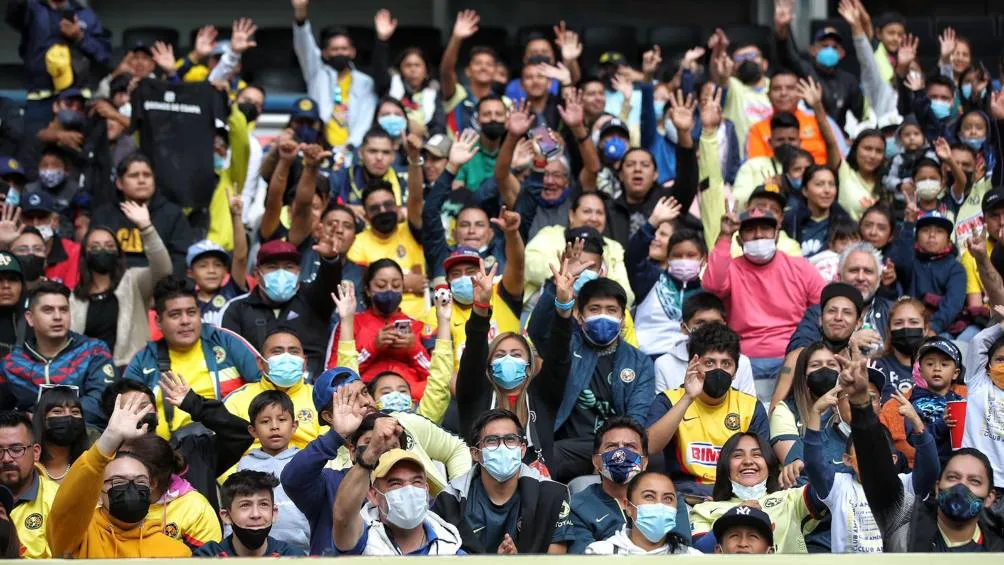 La afición no se quiso perder la fiesta de presentación