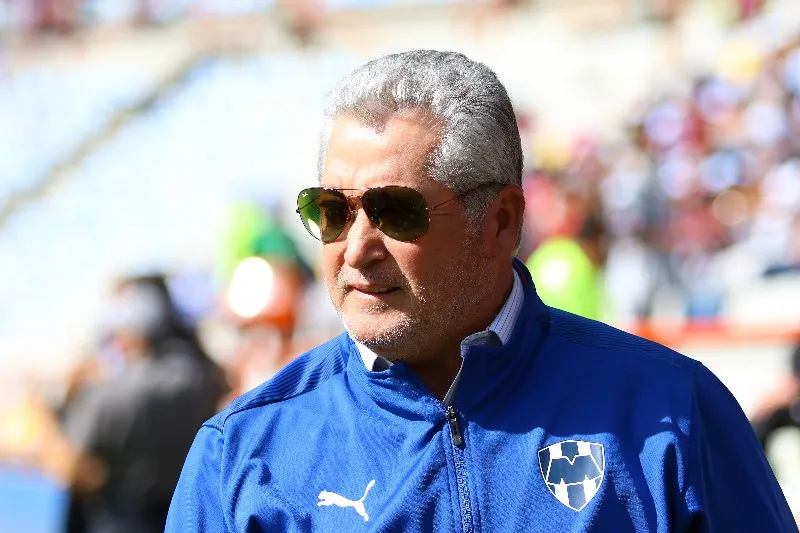 Vucetich en partido de Rayados