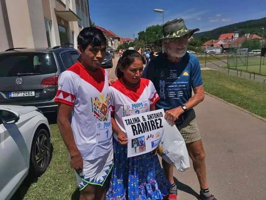 Talina Y Toño, hermanos rarámuris que buscan hacer historia en República Checa