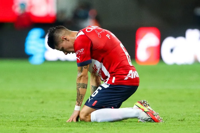 Pavel Perez de Chivas en lamento