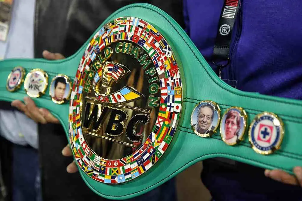 El cinturón del CMB que recibió Cruz Azul