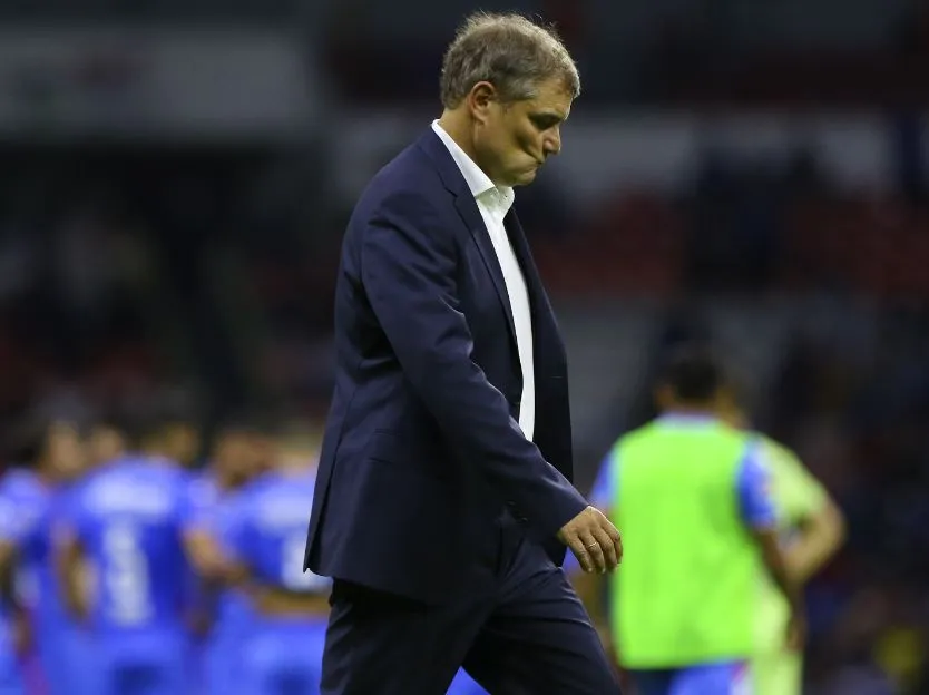 IMAGO 7 Aguirre, triste tras derrota