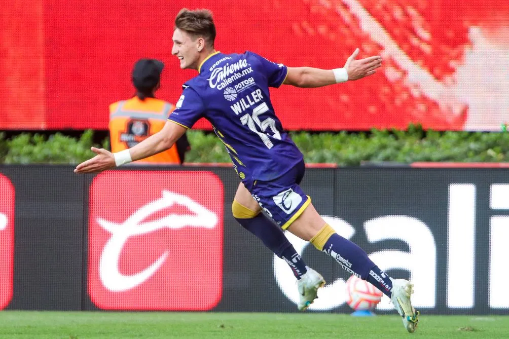 Facundo Waller en festejo