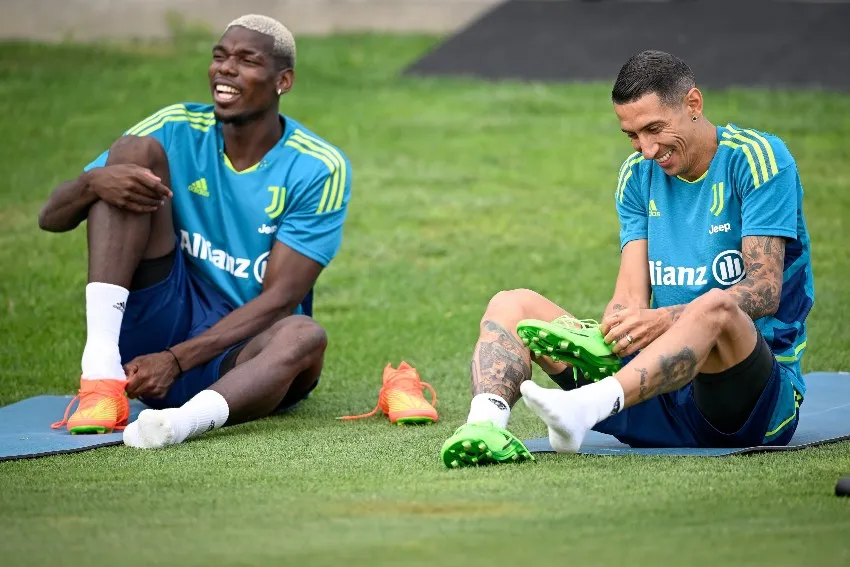 Di María y Pogba en entrenamiento con la Juve