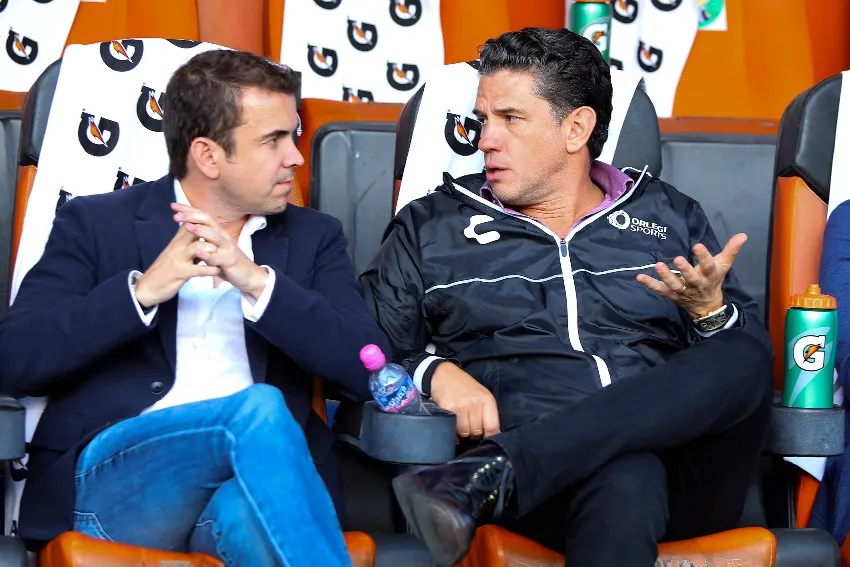 Alejandro Irarragorri y José Riestra previo a un juego de Atlas