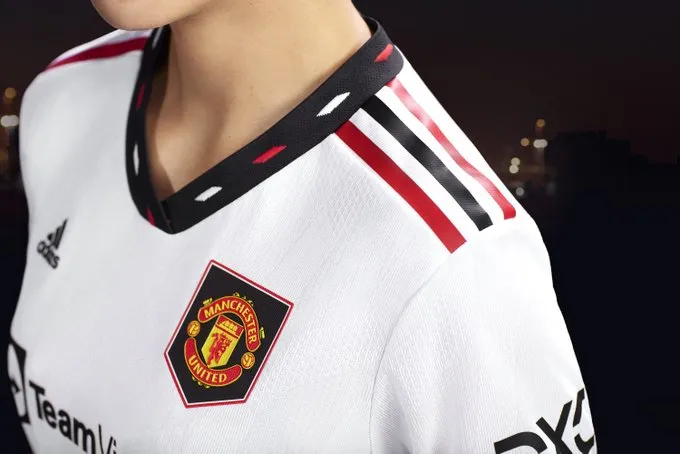 Uniforme de visitante de Manchester United