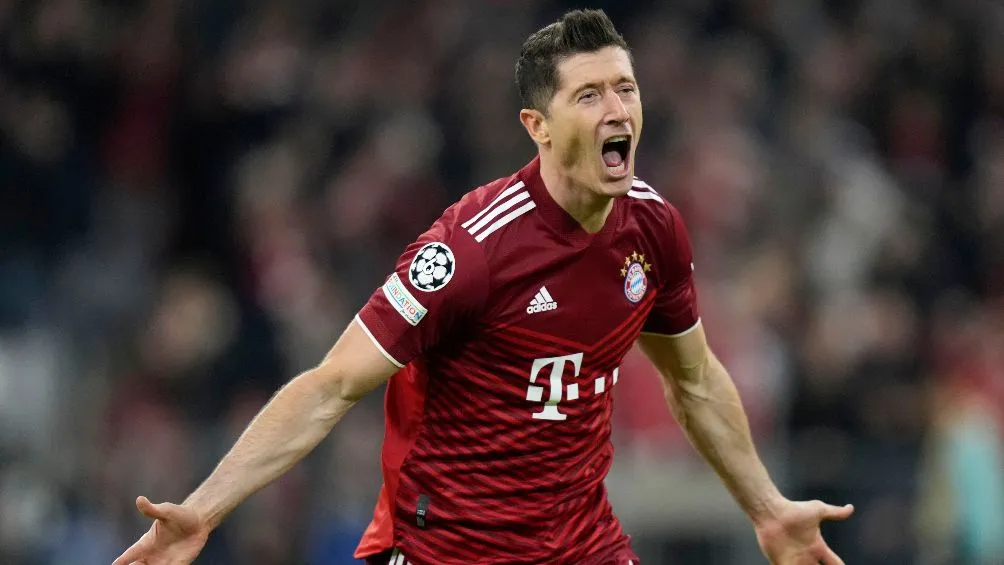 AP Lewandowski quiere estar en la gira por EU con Barca