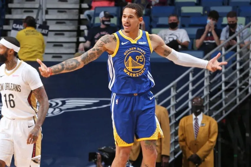 Juan Toscano en un partido de Golden State Warriors