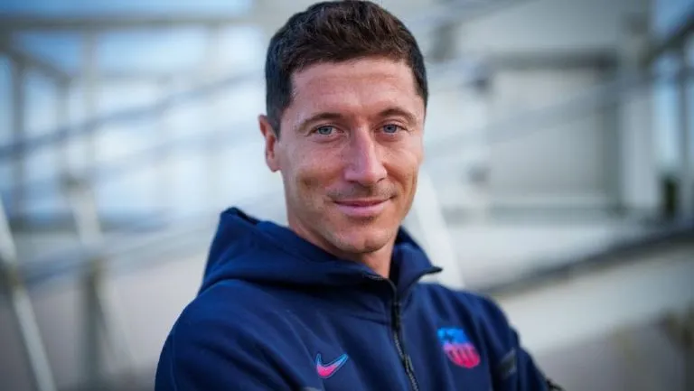 Robert Lewandowski llegó a Florida para incorporarse al Barcelona