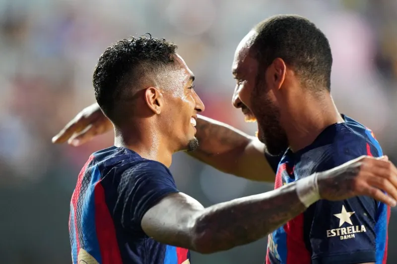 Raphinha en festejo de gol