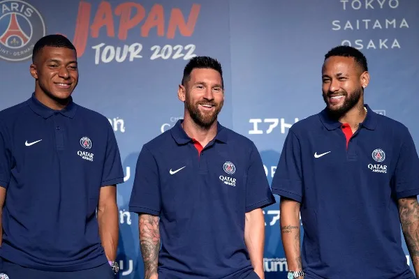 El tridente atacante del equipo parisino